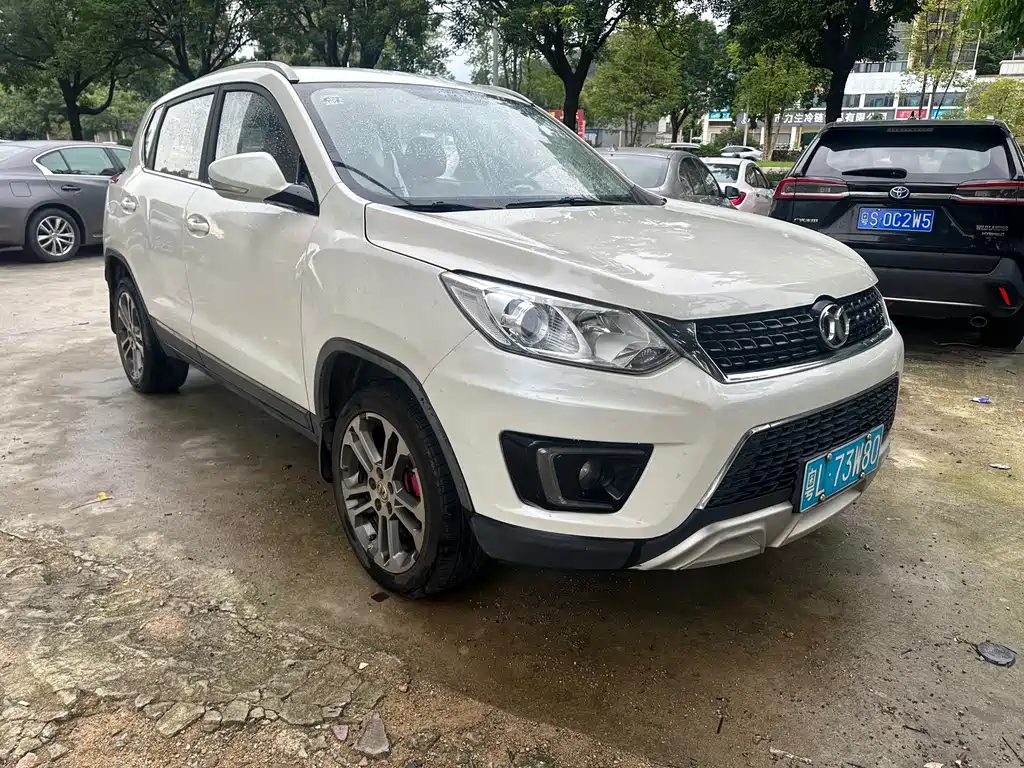 BAIC Senova X35 — миниатюра 2