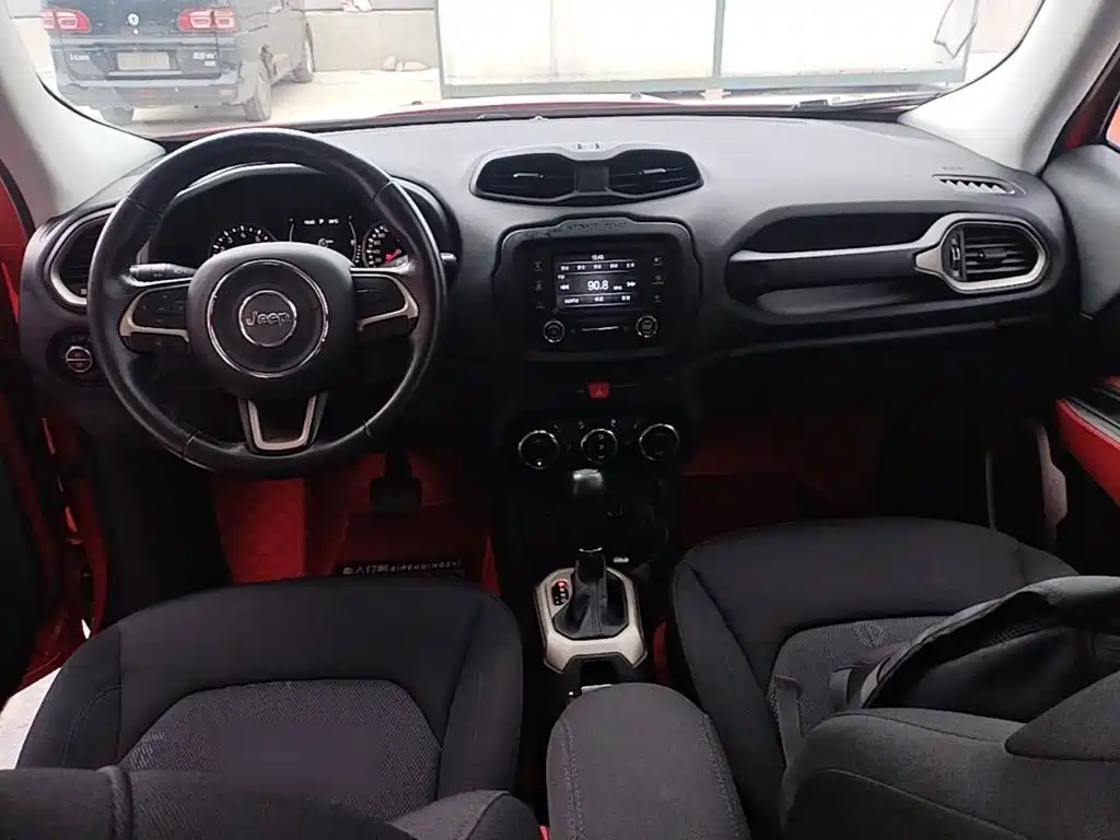 Jeep Renegade — миниатюра 10