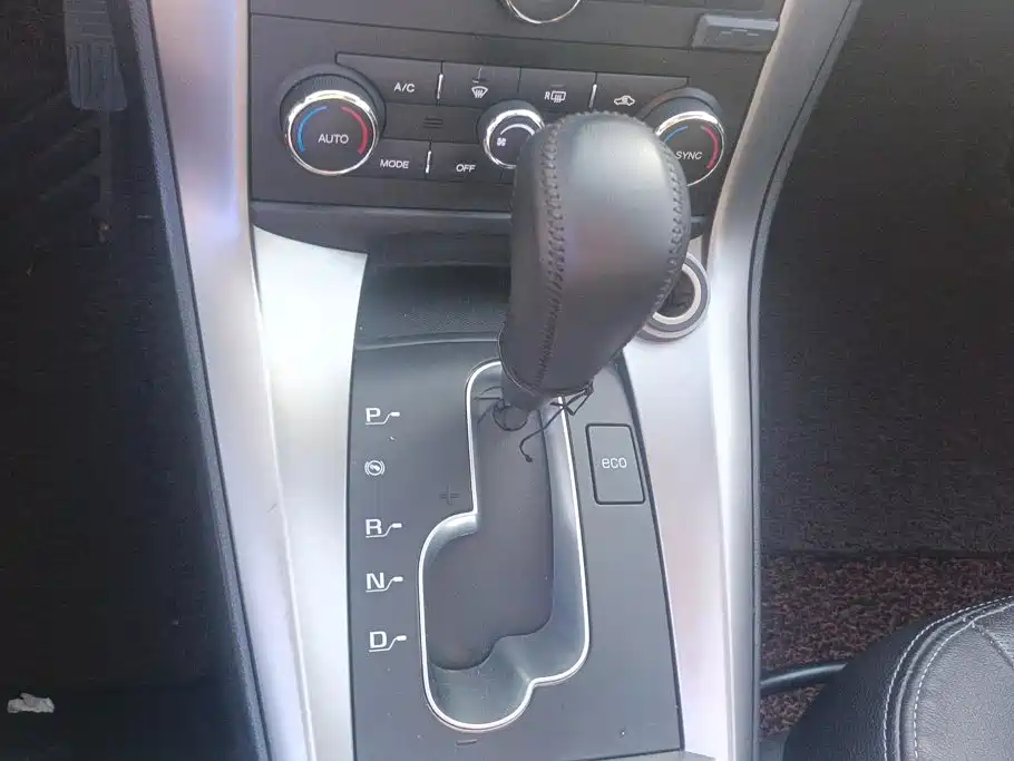 Chevrolet Captiva — миниатюра 16