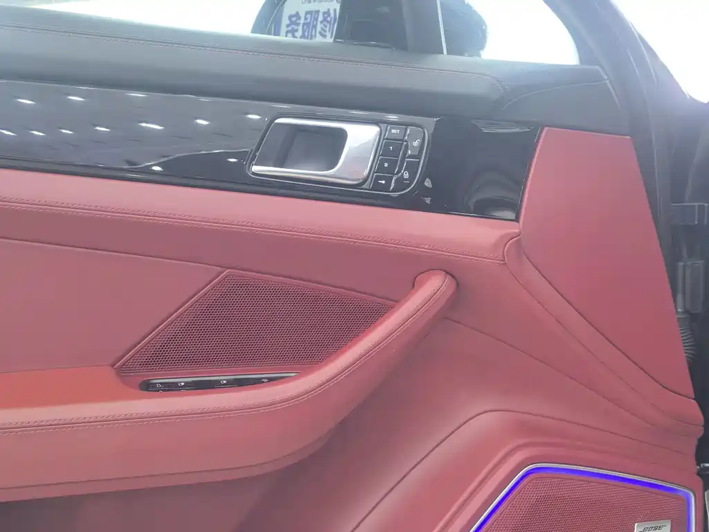 Porsche Panamera — миниатюра 9