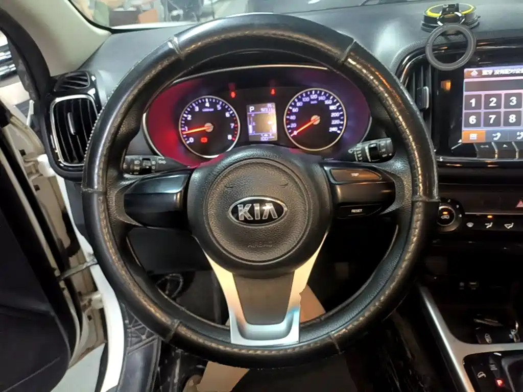 Kia KX3 — миниатюра 11
