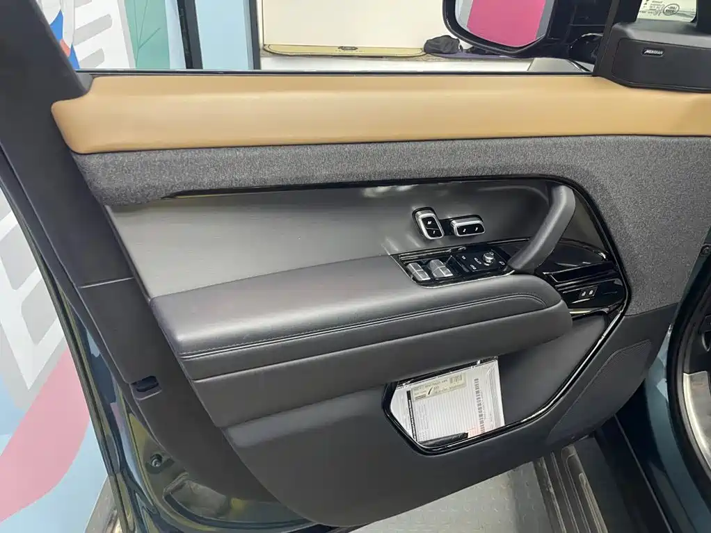 Land Rover Sport — миниатюра 7