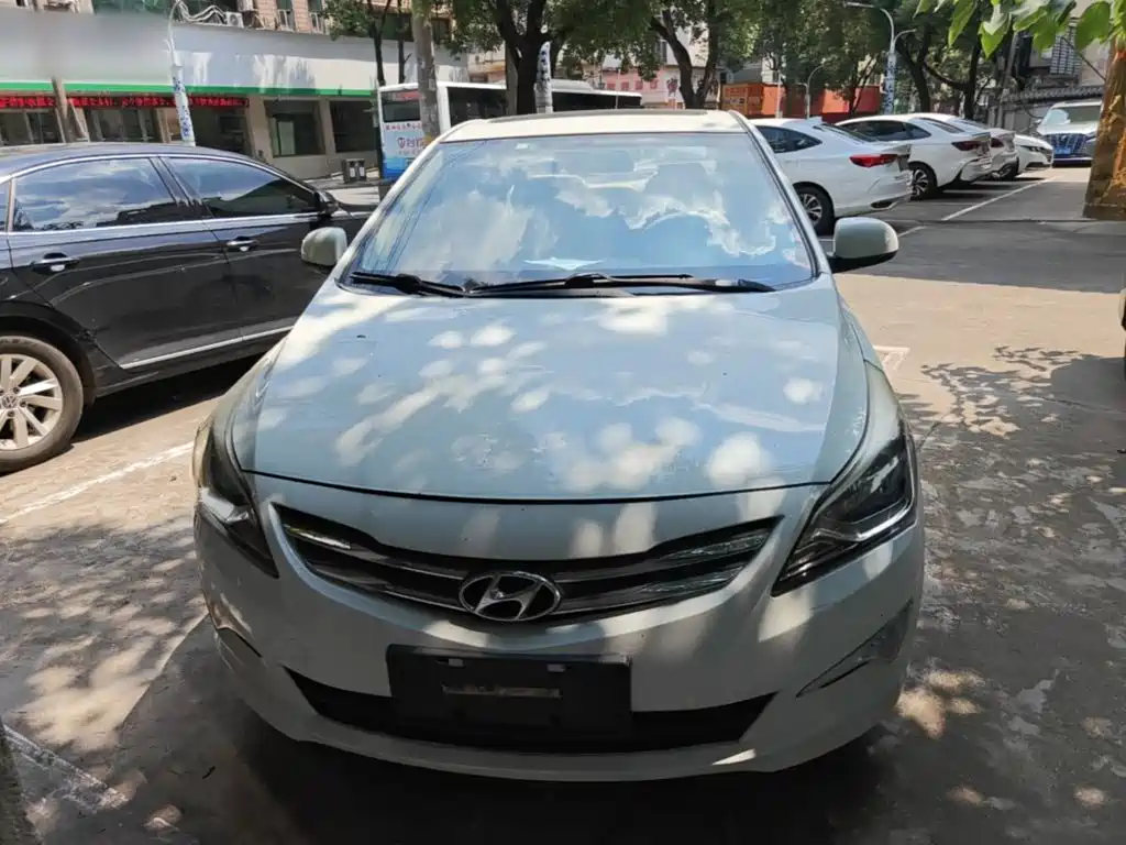 Hyundai Verna — миниатюра 3