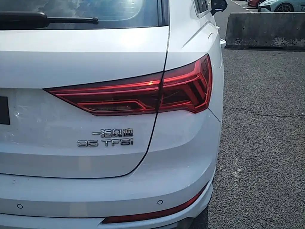 Audi Q3 — миниатюра 8