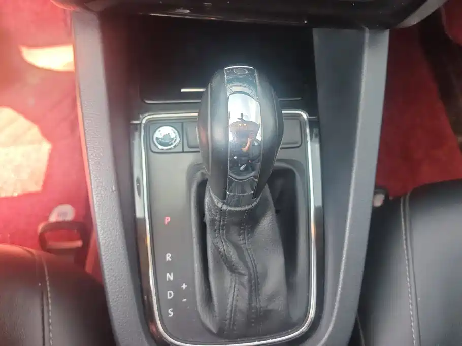 Volkswagen Sagitar — миниатюра 16