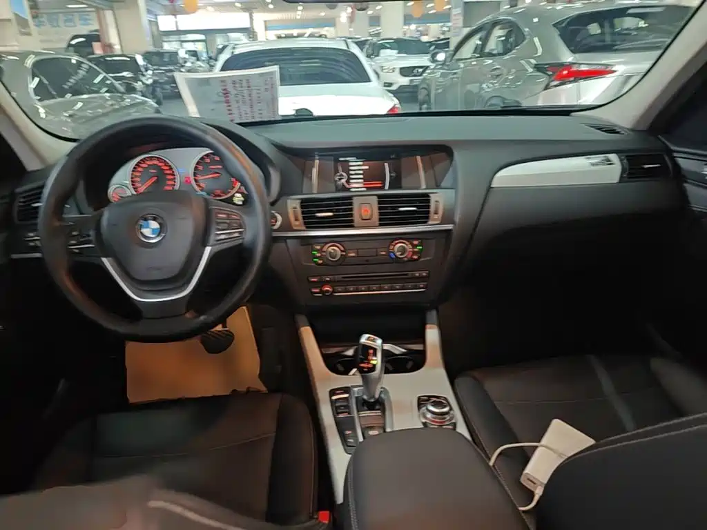 BMW X3 (Import) — миниатюра 10