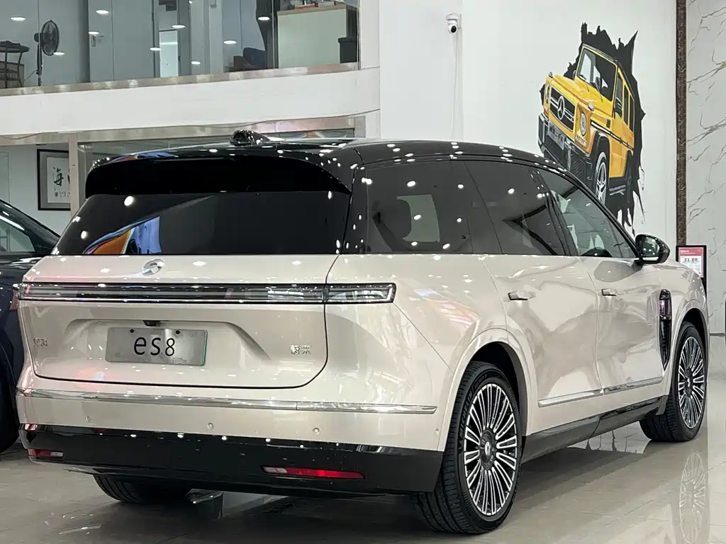 NIO ES8 — миниатюра 6
