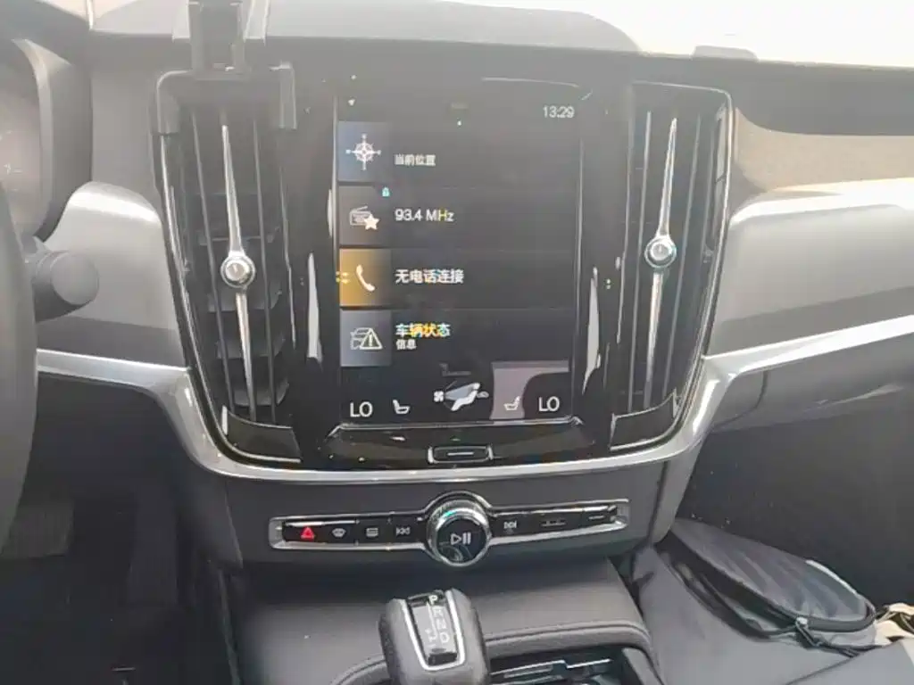 Volvo S90 — миниатюра 13