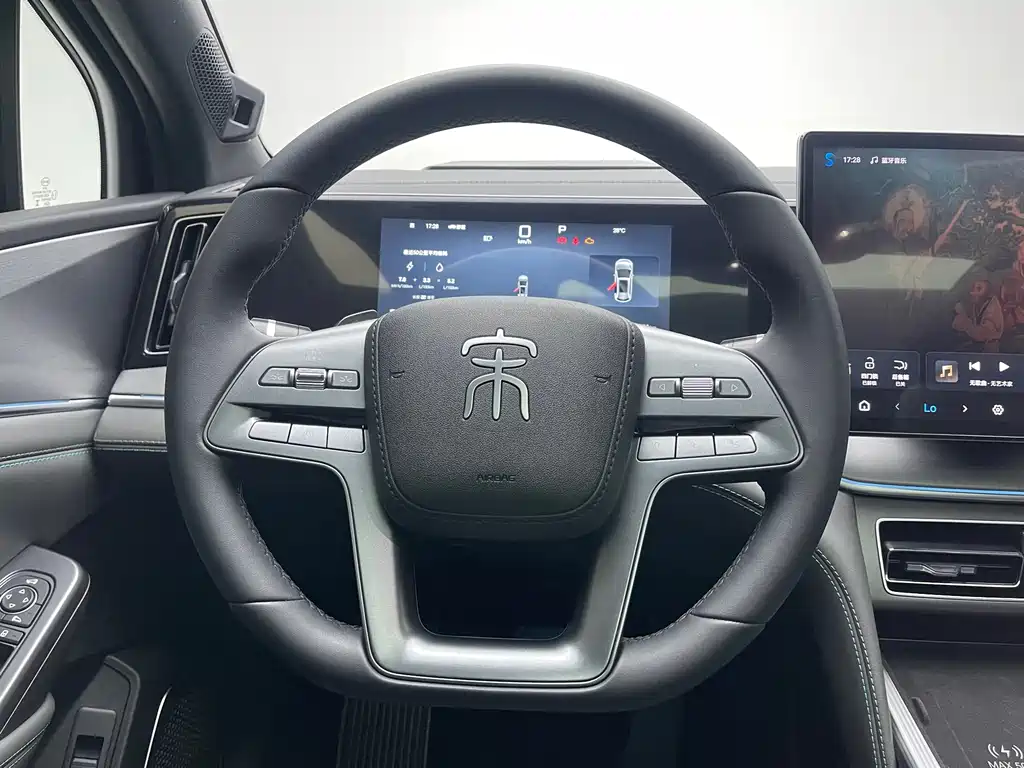 BYD L DM-i — миниатюра 12