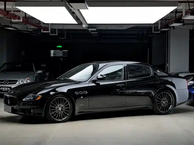 Maserati Quattroporte