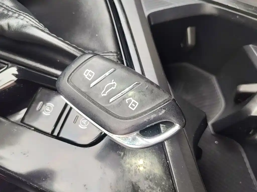 Roewe i5 — миниатюра 9