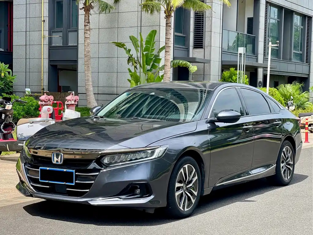2023 Honda Accord - zdjęcie 1 z 9
