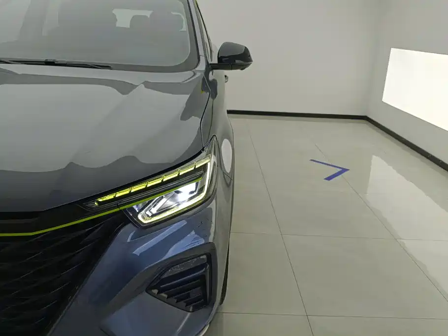 Roewe RX5 — миниатюра 5