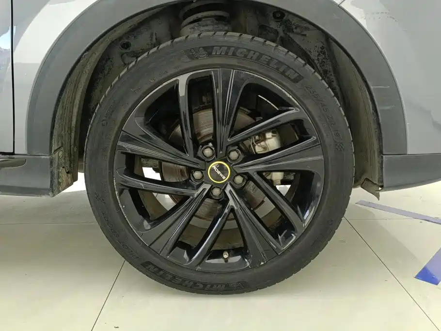 Roewe RX5 — миниатюра 6