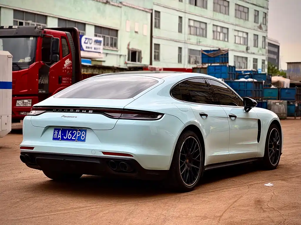 Porsche Panamera — миниатюра 4