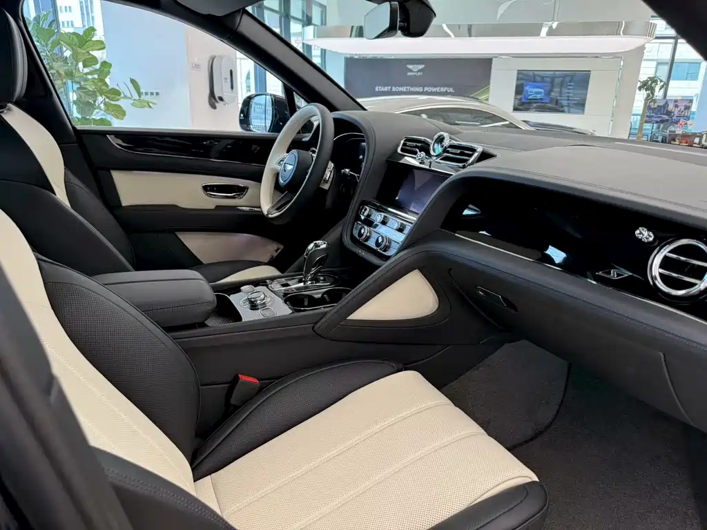 Bentley Bentayga 2025 4.0T V8 S