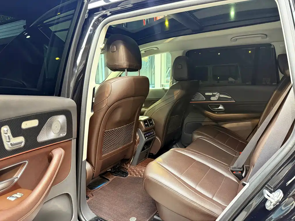Mercedes-Benz GLS — миниатюра 6