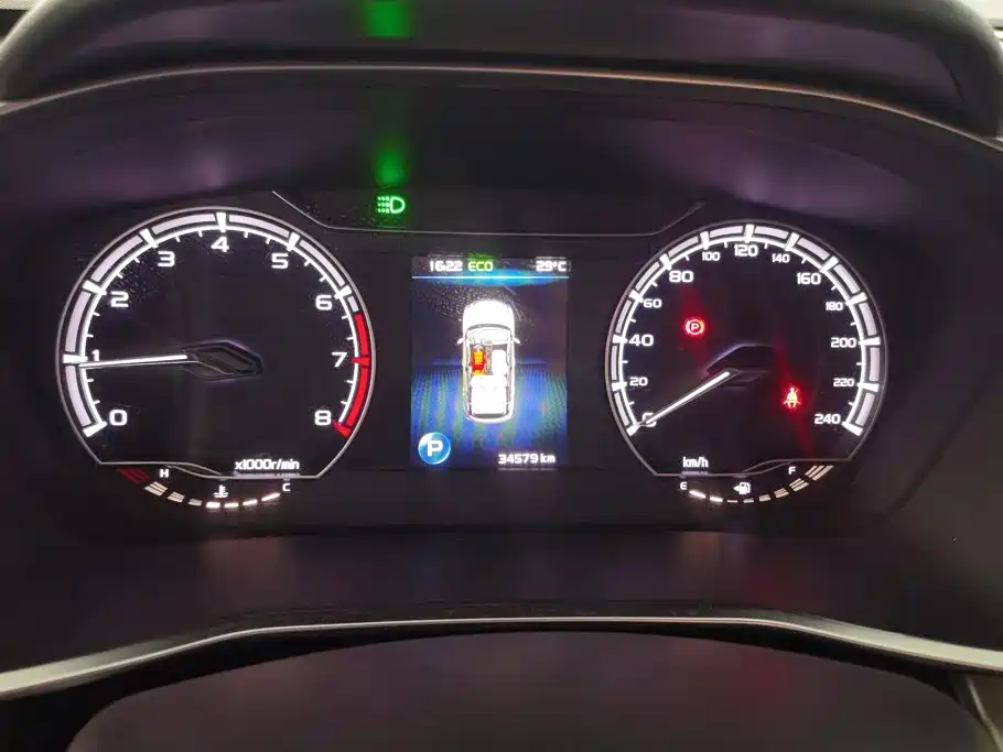 Geely Binyue — миниатюра 14