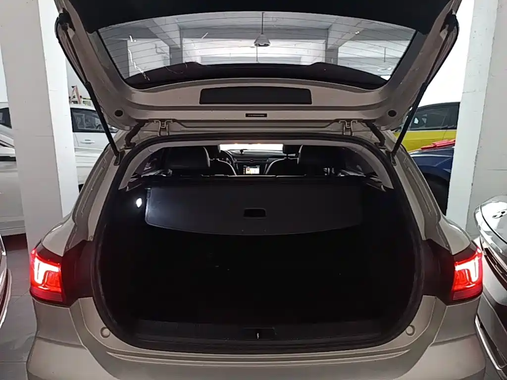 Roewe Ei5 — миниатюра 19