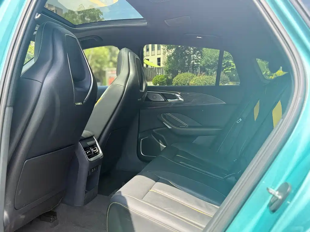 Hongqi H6 2023 2.0T