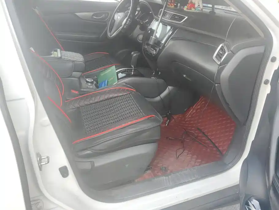 Nissan X-Trail — миниатюра 8