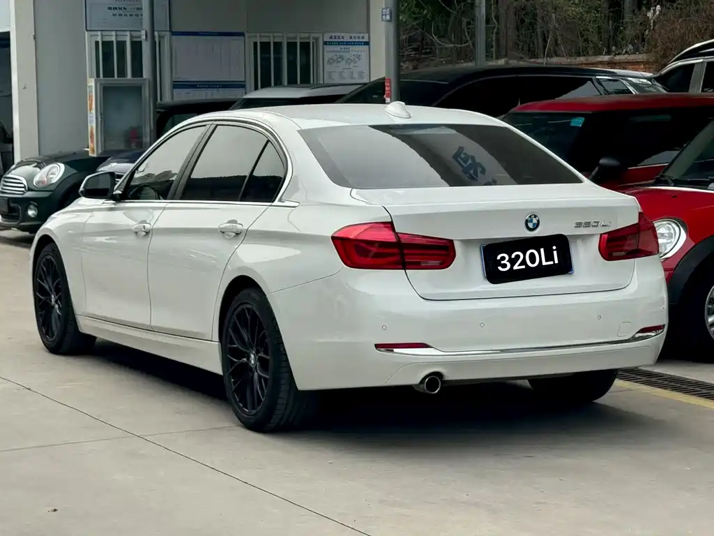 BMW 3 Series — миниатюра 9