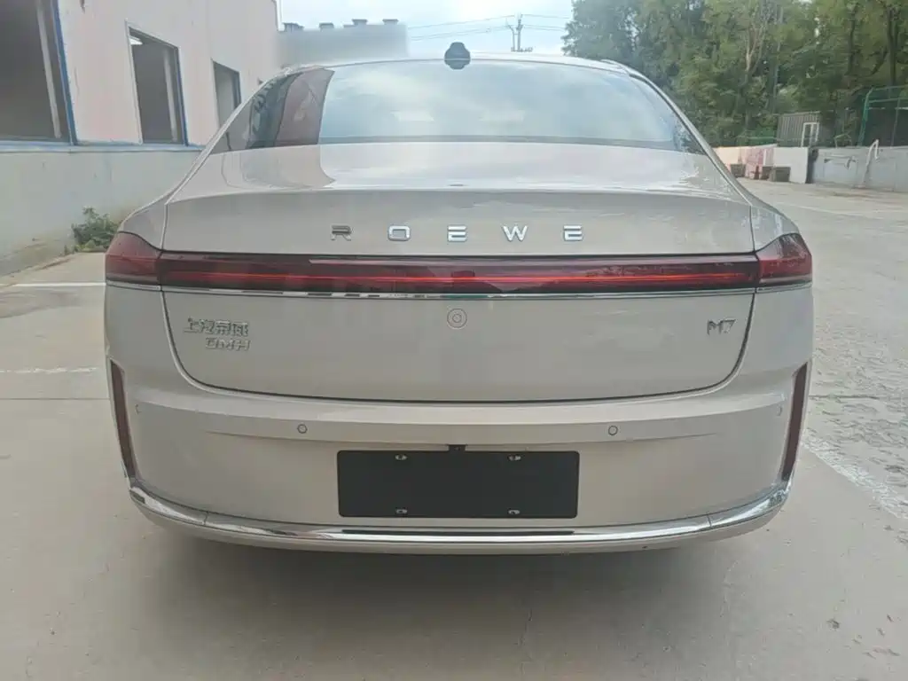 Roewe M7 DMH — миниатюра 6