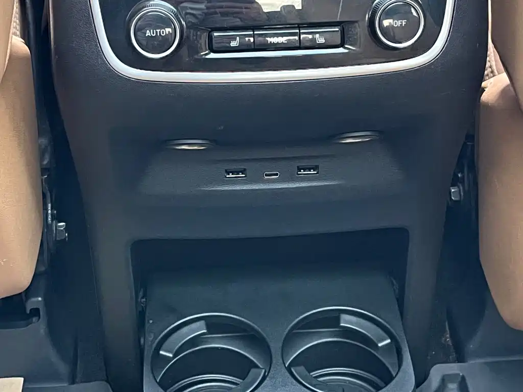 Li Auto Li ONE — миниатюра 14