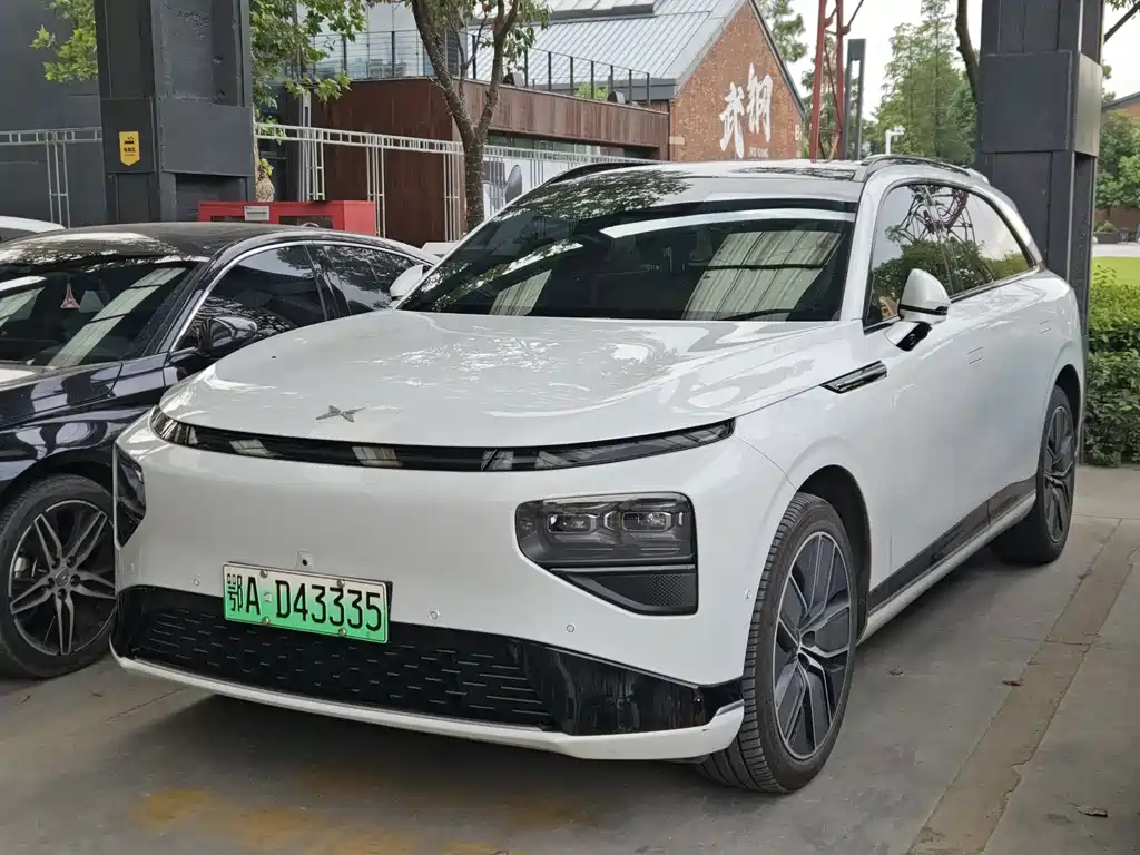 XPeng G9