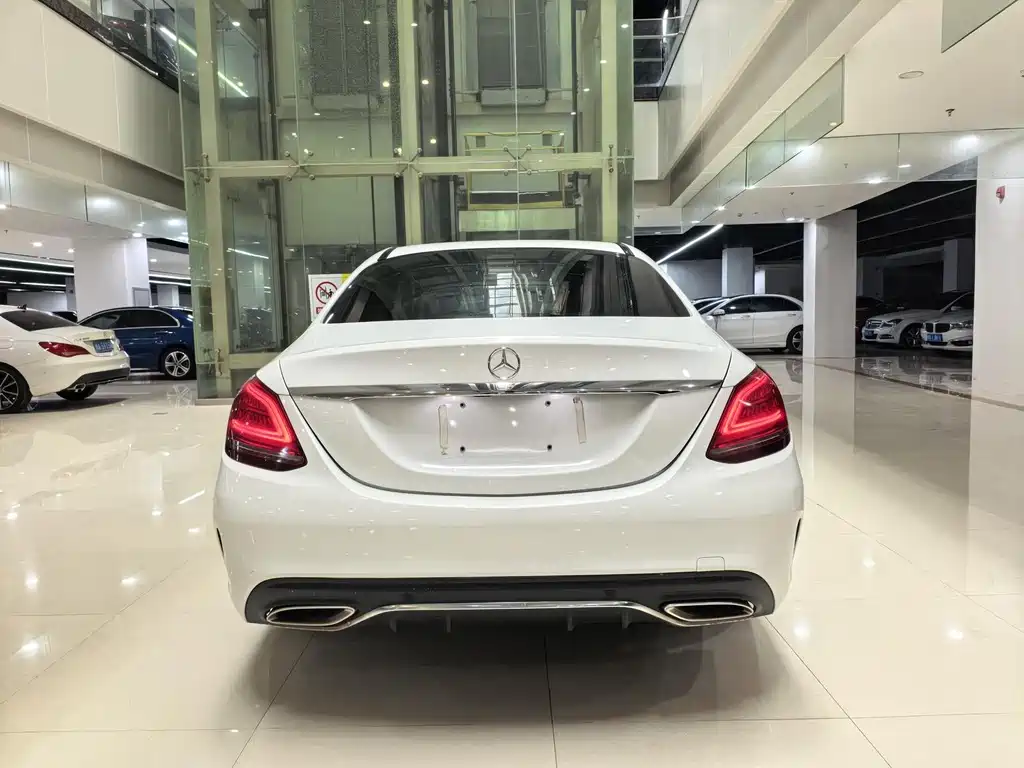 Mercedes-Benz C-Class — миниатюра 5