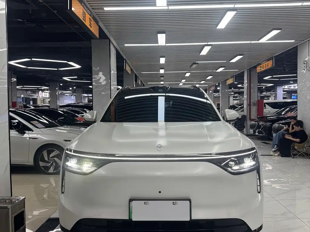 AITO Wenjie AITO M8 — миниатюра 2