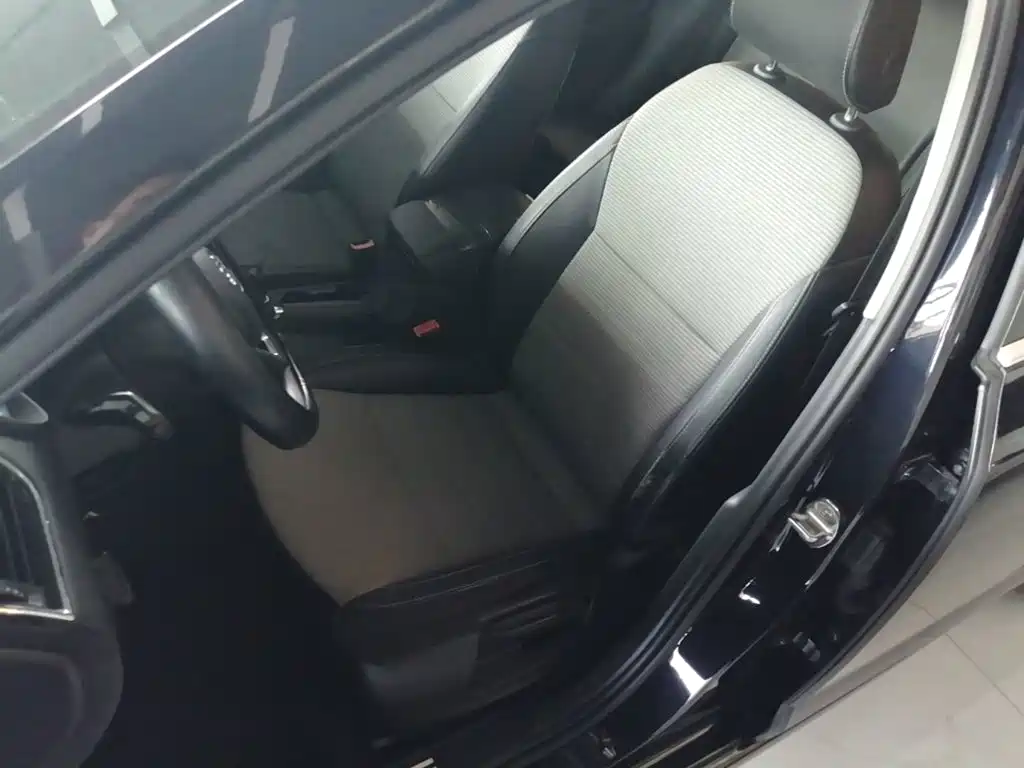 Skoda Octavia — миниатюра 15