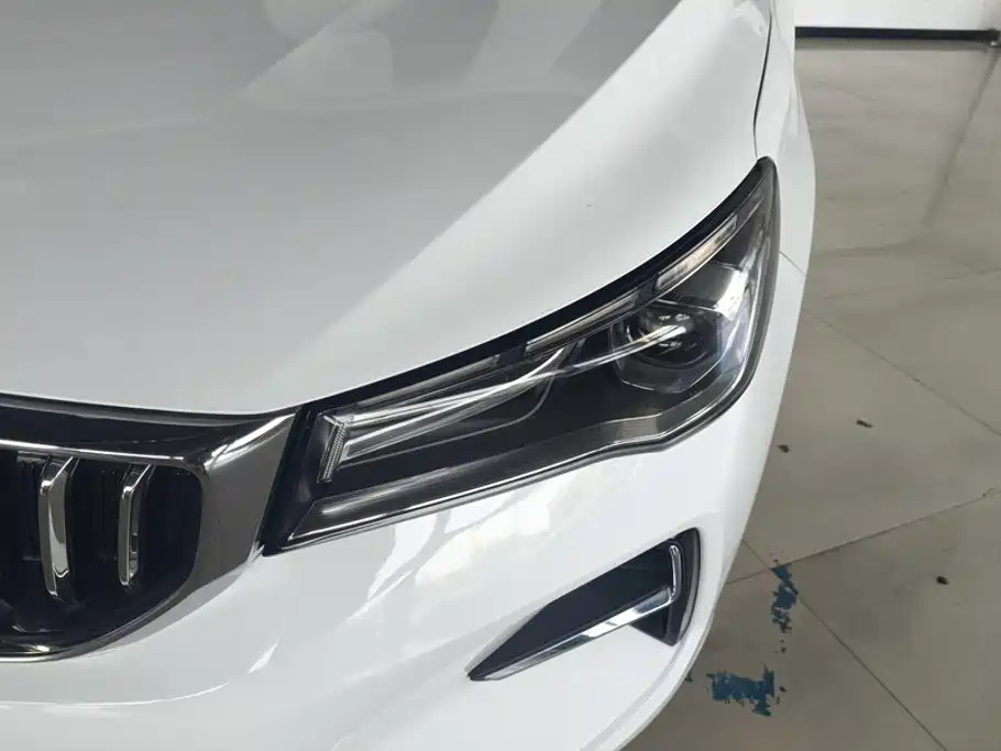 Geely Emgrand — миниатюра 5