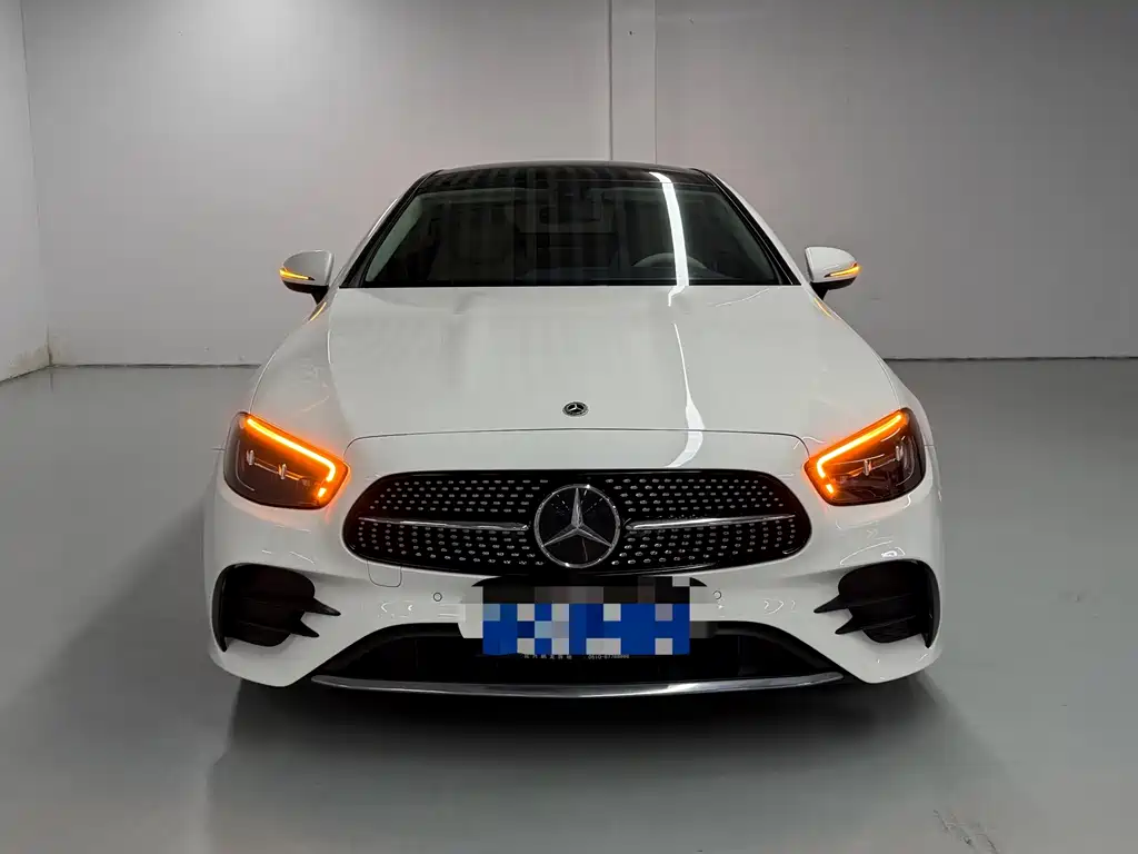 Mercedes-Benz E-Class (Import) — миниатюра 18