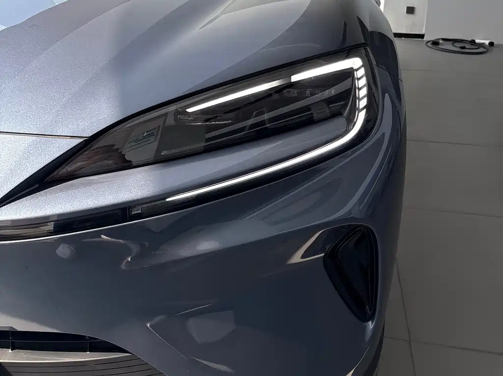 BYD SEA LION 07 DM I