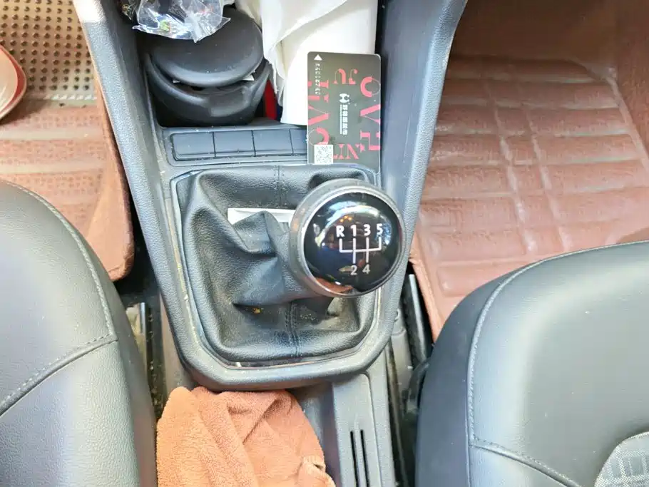 Volkswagen Jetta — миниатюра 16