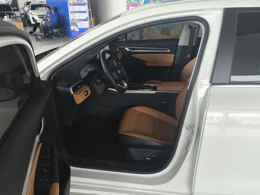 Geely Emgrand — миниатюра 9