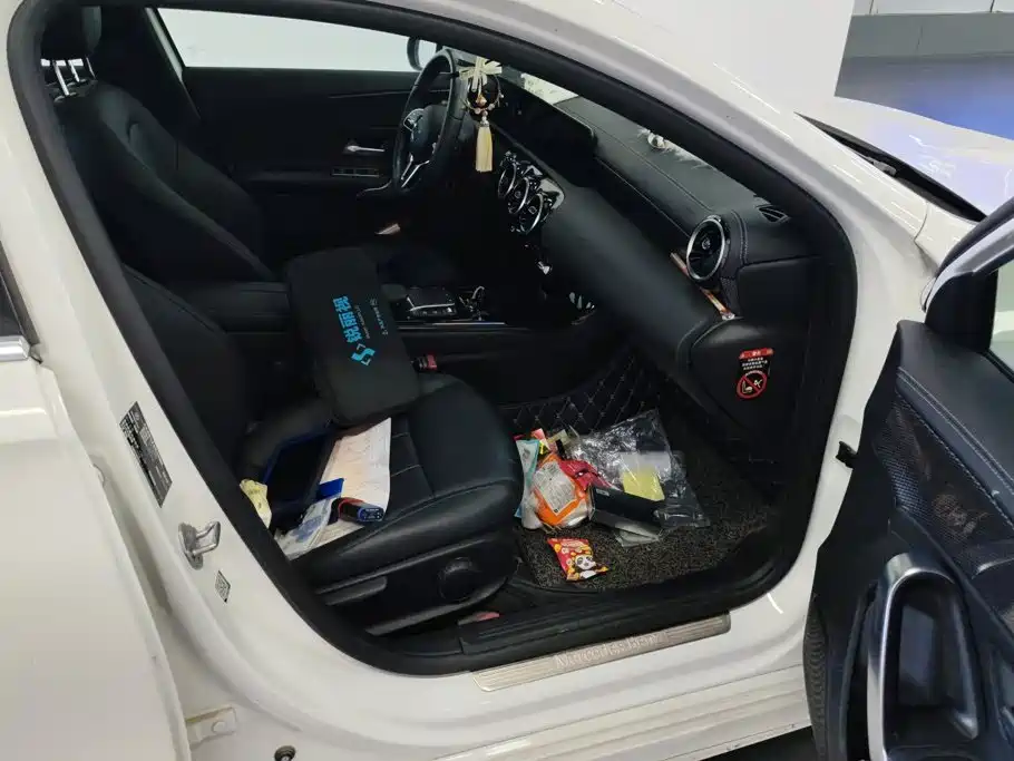 Mercedes-Benz A-Class — миниатюра 8