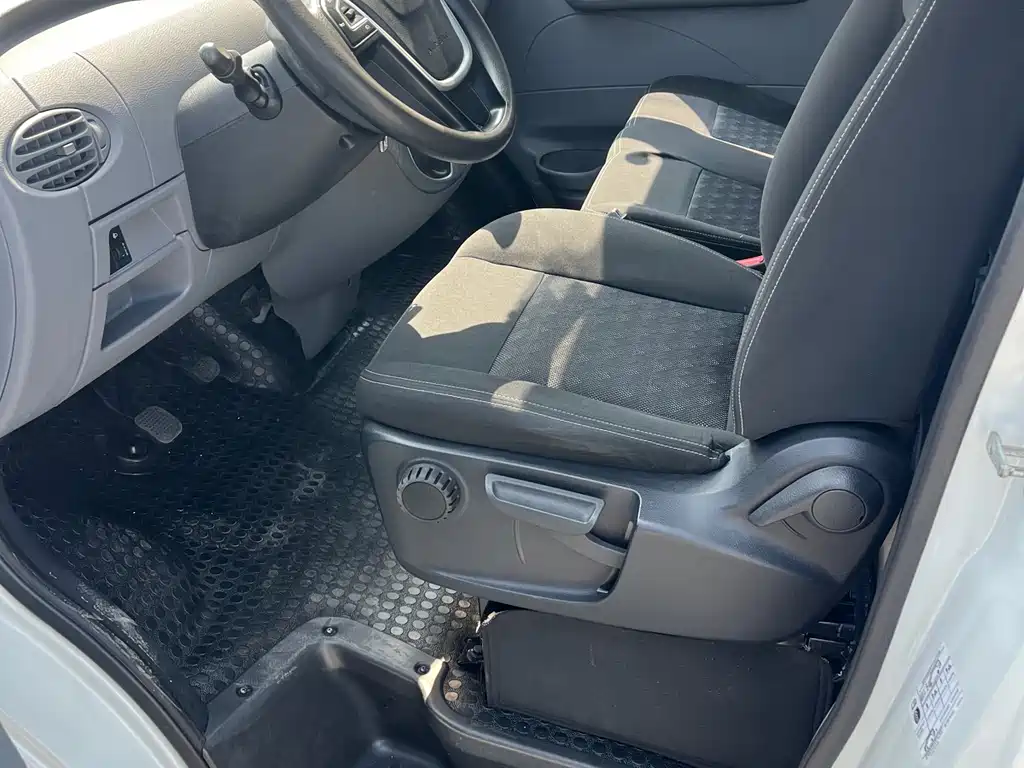 SAIC MAXUS XINTU V80