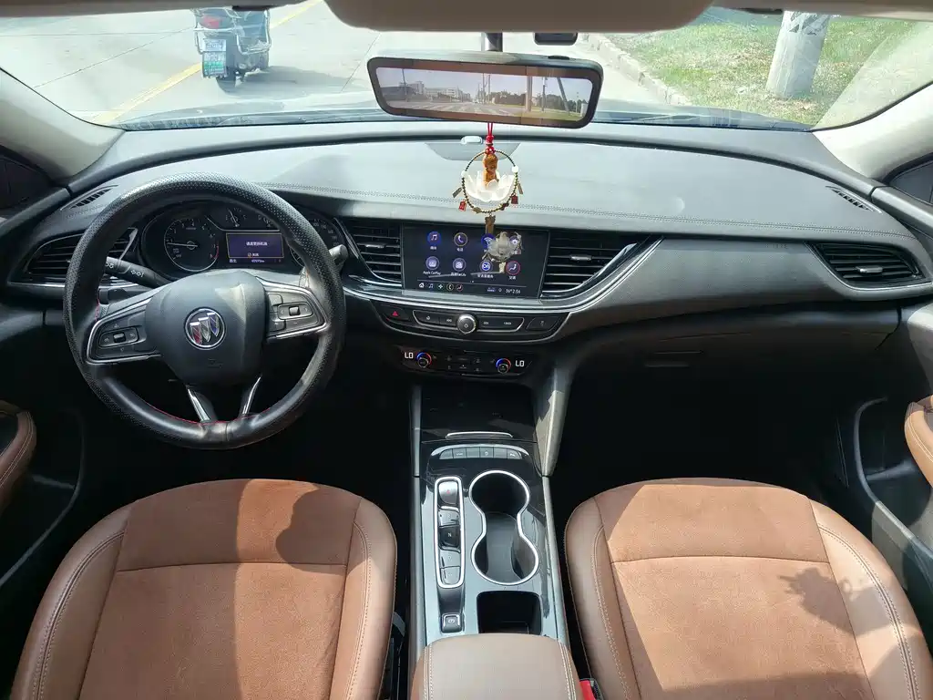 Buick Regal — миниатюра 8