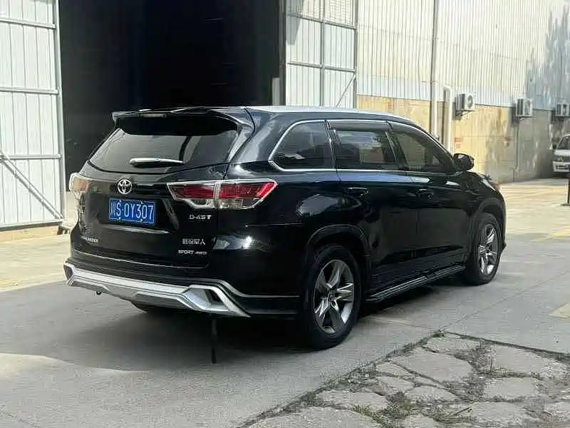 Toyota Highlander — миниатюра 18
