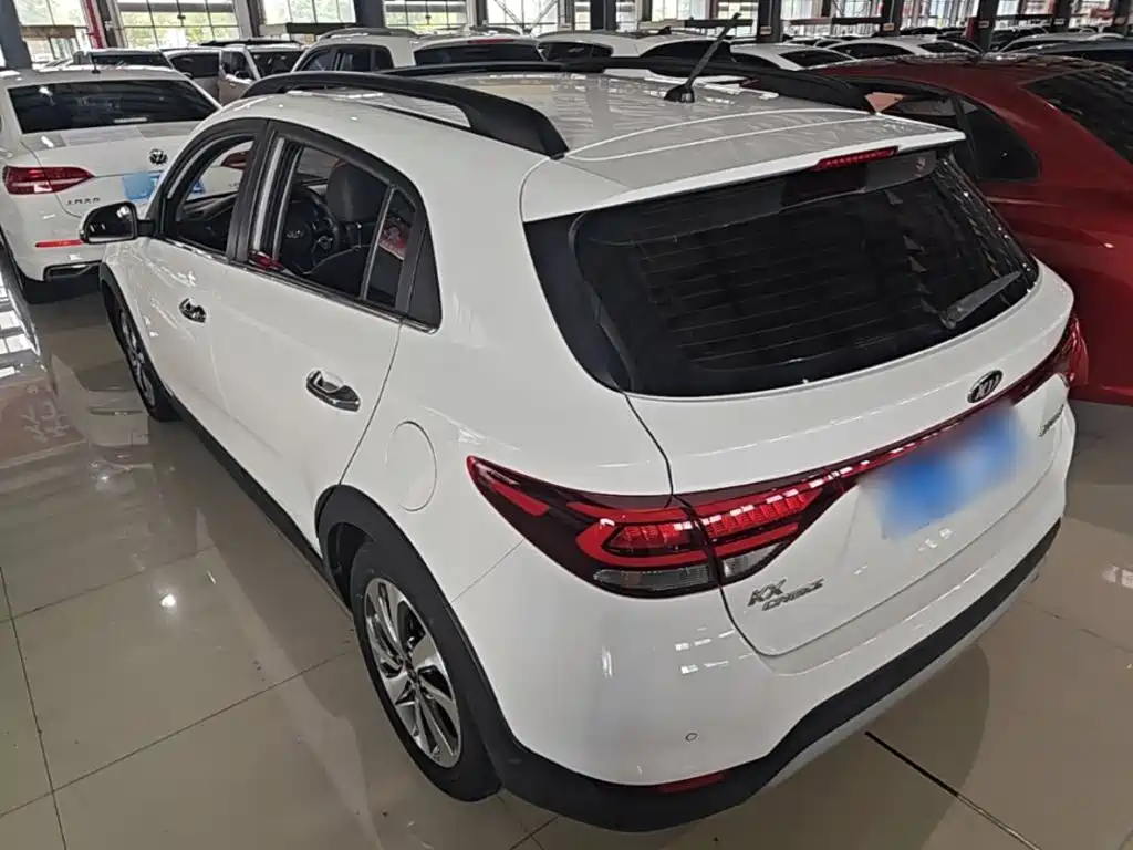 Kia KX Cross — миниатюра 5