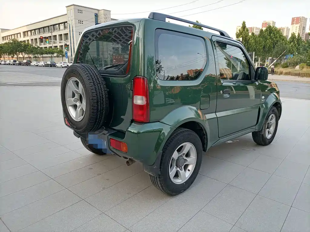 Suzuki Jimny — миниатюра 5