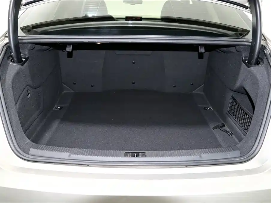 Audi A6L — миниатюра 17