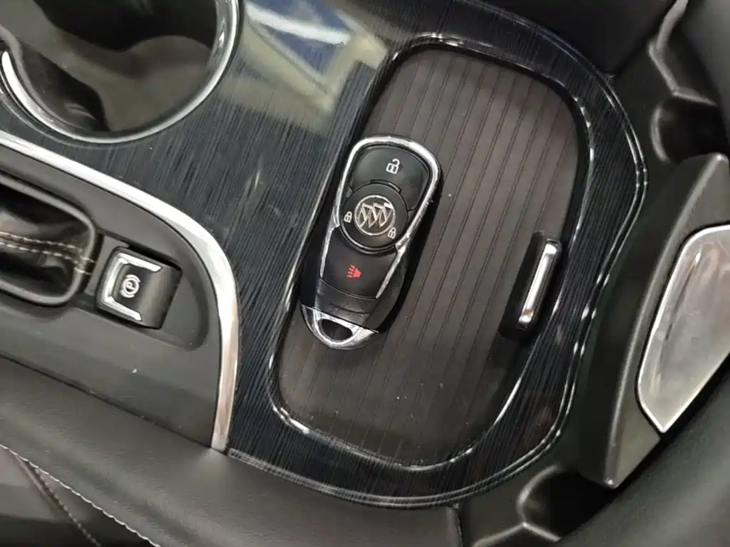 Buick Envision Plus — миниатюра 9