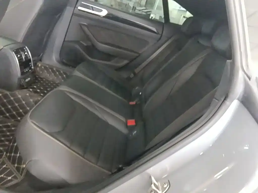 Volkswagen CC — миниатюра 17