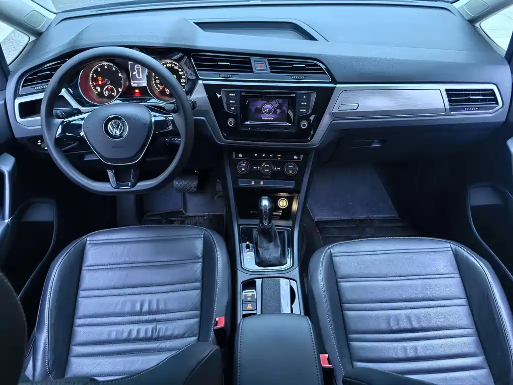 Volkswagen Touran — миниатюра 17