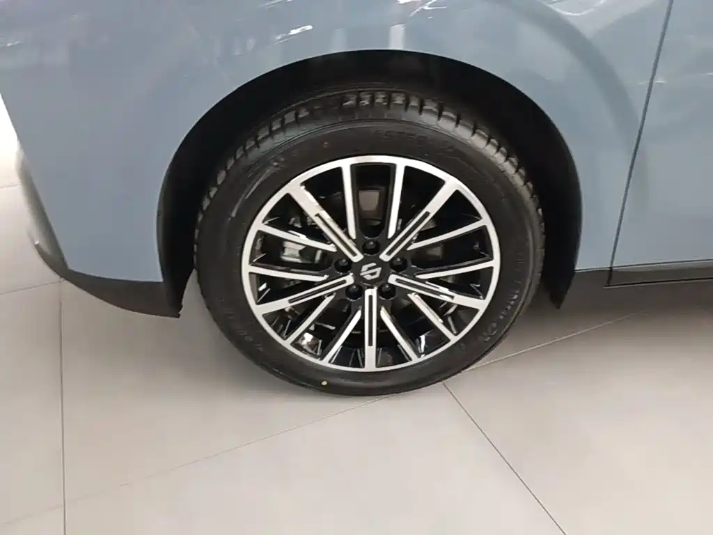 Leapmotor Leapmotor B10 — миниатюра 23