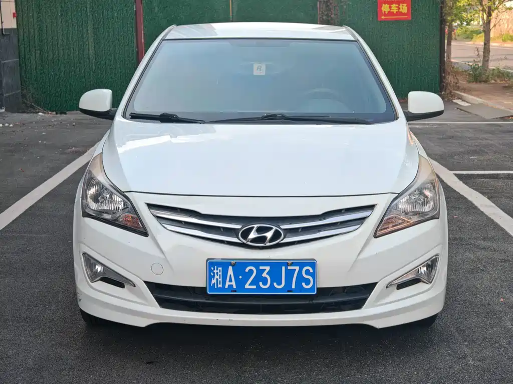 Hyundai Verna — миниатюра 2