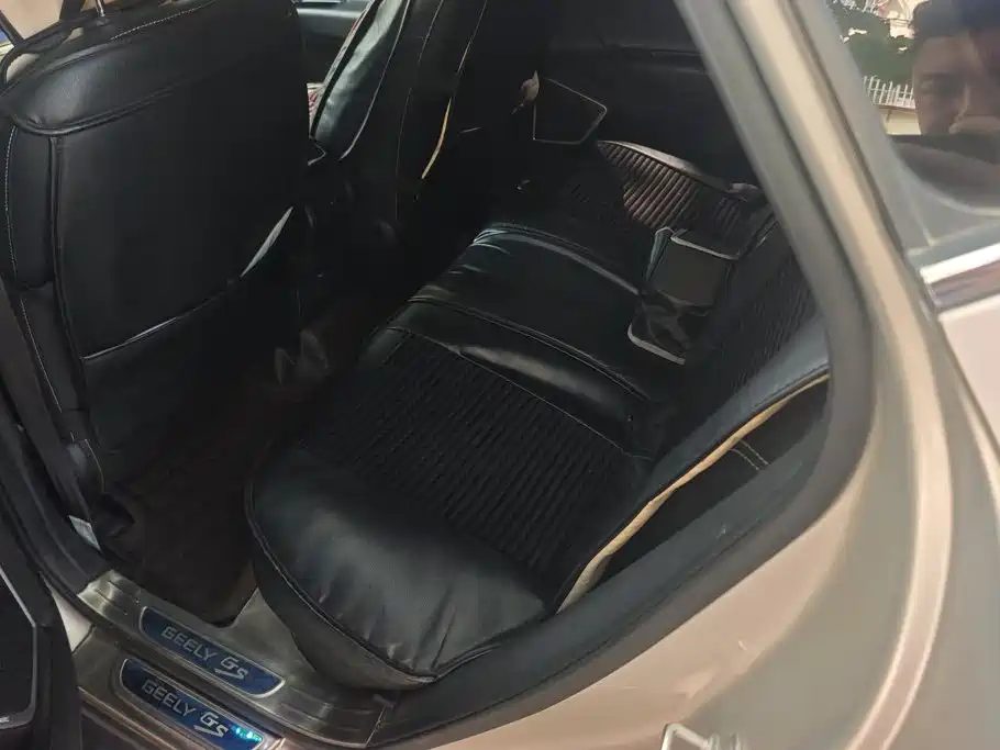 Geely Emgrand GS — миниатюра 11